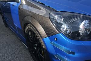 race-car-carbon-fiber-wing-wrapping Gloss Carbon Fibre Wrap